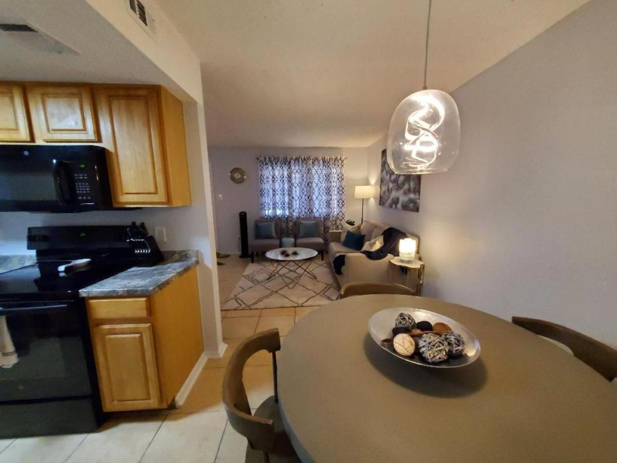 Condo Near Downtown Austin - 2Br ภายนอก รูปภาพ